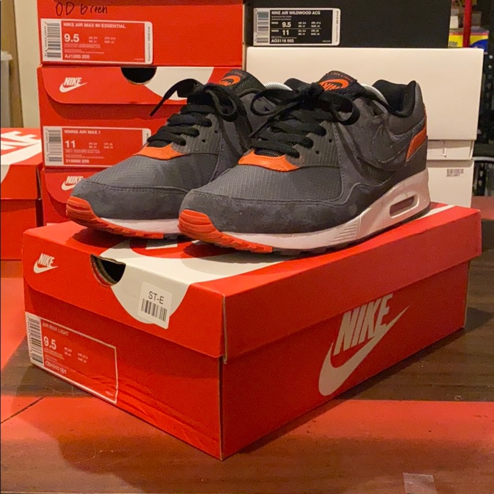 Nike Air Max Light x Size¿